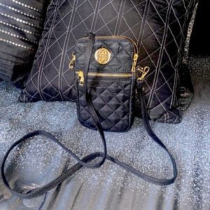 Crossbody bag for cellphone